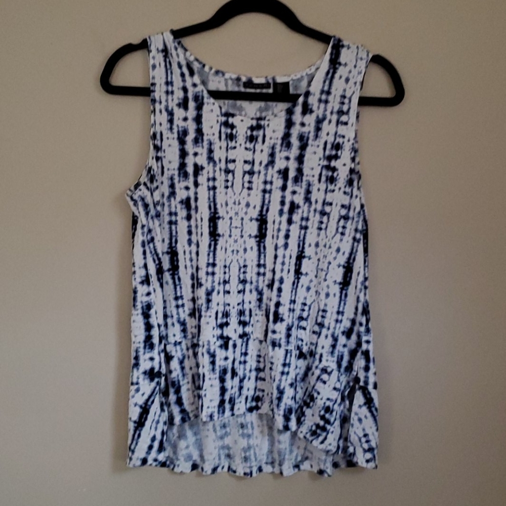 COPY - Tank with ruffle at bottom of shirt size small